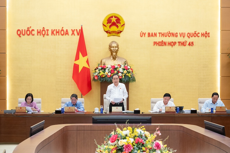 UBTVQH cho ý kiến về một số cơ chế đặc biệt, đột phá trong xây dựng, thi hành pháp luật